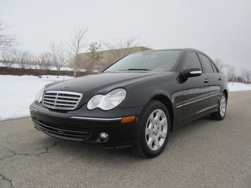 C350 4matic luxury awd leather heated seats sunroof clean carfax michelins