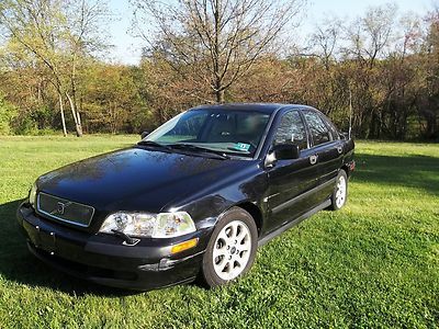 118,000 miles low miles 2002 02 s40 non smoker 00 cd no reserve a/c 01 automatic
