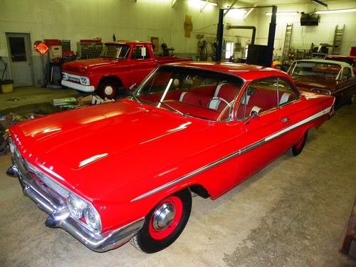 1961 chevrolet impala bubbletop v-8