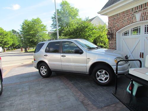 1999 mercedes benz ml 320.  immaculate low mileage one owner! loaded!