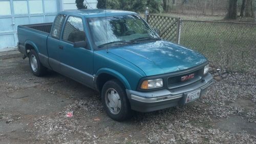 1995 gmc sonoma sle extended cab pickup 2-door 2.2l