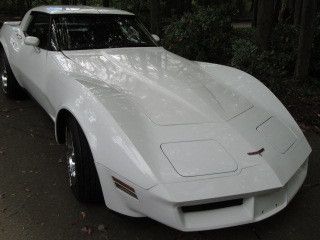 1981 chevrolet corvette 25,264 original miles! low reserve! drives like a charm!