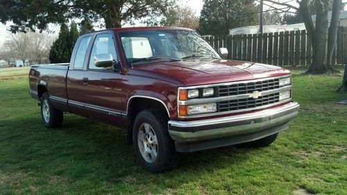 1988 chevy 4x4 extended cab pick up z71, 134k miles, 2nd owner, exceptional!!!!!