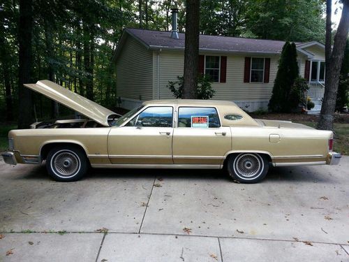 1979 lincoln continental  (under 19k miles &amp; all original parts)