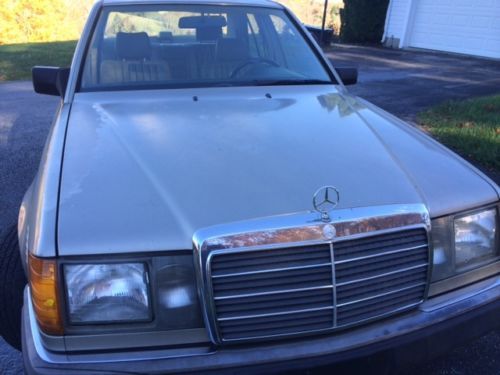 Well maintained mercedes 300d turbo diesel * extremely rare * great daily driver