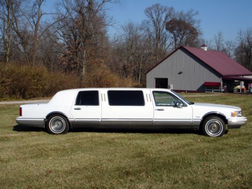 1991 lincoln town car stretch limousine! nice limo, only 51k miles! excel cond!