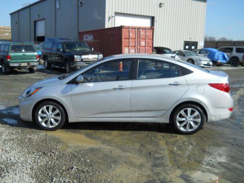2012 hyundai accent gls sedan 4-door 1.6l / automatic / with only 25,511 miles