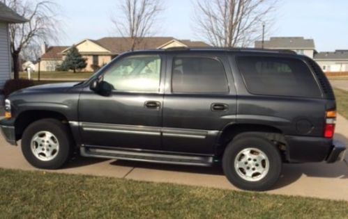 2005 chevy tahoe 4wd with tow package - nice condition, dark gray