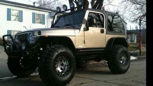 2003 jeep wrangler rubicon 49k clean re lift, pro comp, winch, bumpers, besttop