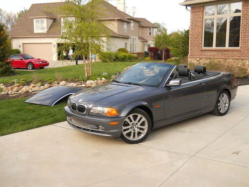 2002 bmw 330ci convertible with hard top &amp; cold weather pkg. nr no reserve nice!