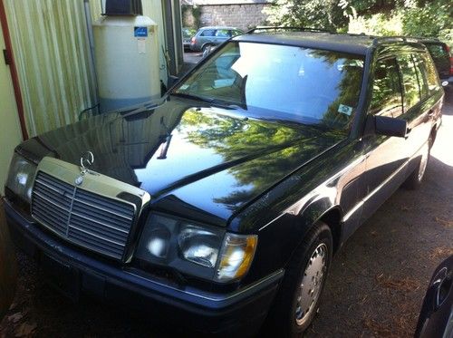 Mercedes-benz 300te 4matic wagon - runs great and comes with parts car!