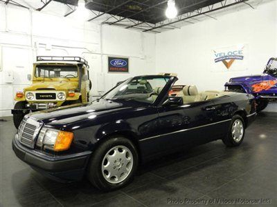 Rare 300ce 1-owner 30k miles! **beautiful condition** all books &amp; keys**garaged