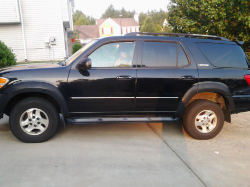 Like new, suv, 4x4, leather seat, seat warmers, 3 row seating, removable seats