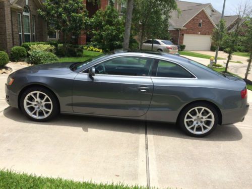 2012 audi a5 luxury coupe 2-door in excellent condition and only 17k miles!