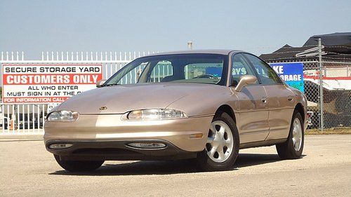 1999 oldsmobile aurora, only 54k miles , last year no reserve