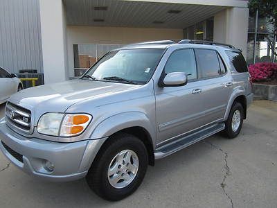 01 suv gray leather sunroof v8 third row seat cd/cass serviced clean carfax