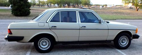 1982 mercedes-benz 240 d daily driver 148,000 miles southern car