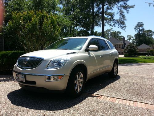 2008 buick enclave - clean!!! - brand new brakes, new synthetic oil change