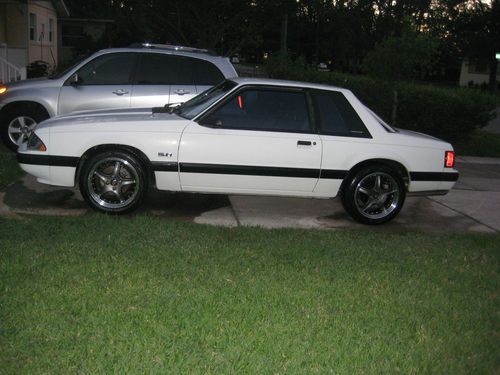 1987 ford mustang lx sedan 2-door 5.0l