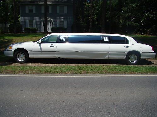 1999 lincoln town car executive limousine 4-door 4.6l limo