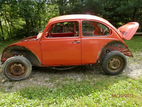 Vintage volkswagen beatle great for restoring check it out !!