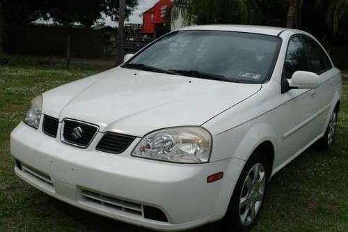 2004 suski forenza clean low miles only 62,000