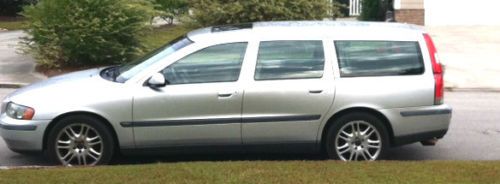2003 volvo v70 awd wagon 4-door 2.5l