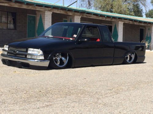 1999 chevy s10 bagged and bodydropped
