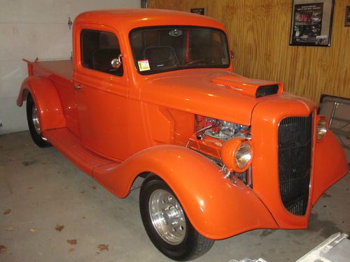 1935 totally tubbed ford pick-up