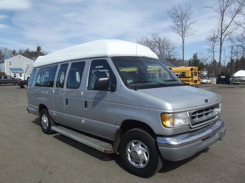 2002  rear load ford e250 handicap van commercial use 4+1 wc great condition