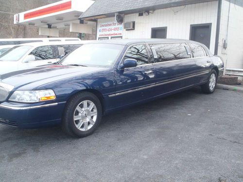 2007 stretch limousine 6 pass. 72in