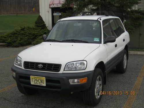 1998 toyota rav 4, awd, auto,  clean , well maintained,new tires,a/c,pw,pl