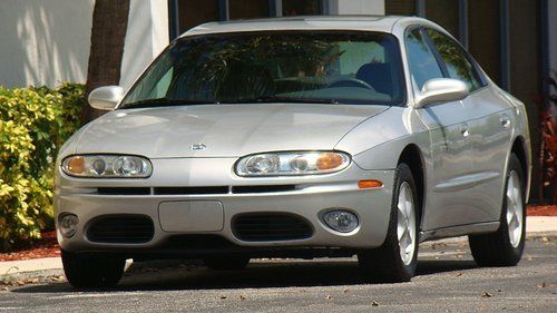 2001 oldsmobile aurora luxury sedan with 51,000 florida miles no reserve set