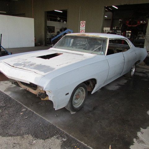 1968 chevrolet pillarless impala project restore rolling shell no reserve