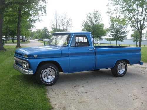 1966 gmc truck with rare buddy seat and padded door panels