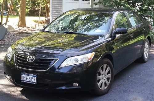 2007 camry xle 95k leather loaded!!  for sale by owner