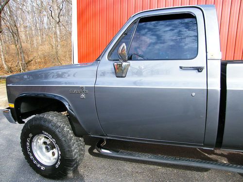 Chevy 1/2 ton 4x4 show truck complete restoration pro custom lifted