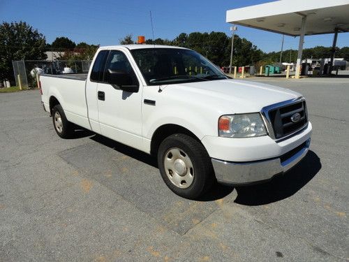 2004 white ford f150 4x2 pickup truck one owner