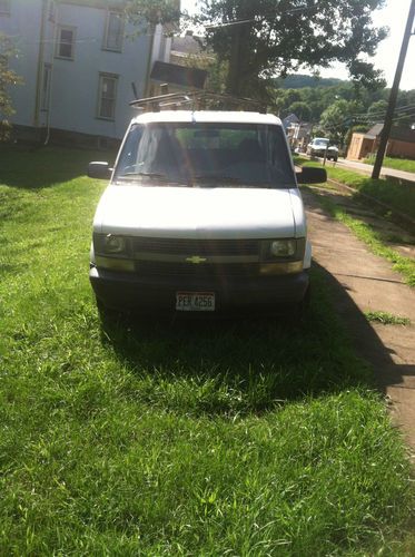 2000 chevy astro cargo van awd with ladder rack.