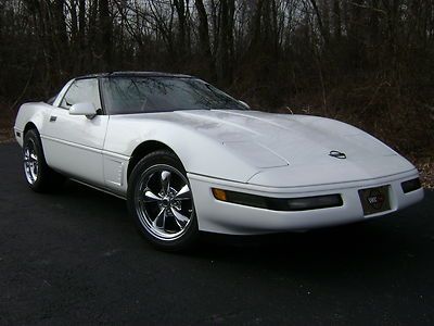Carfax clean history less than 1900 built in '95 classic white red leather lt1
