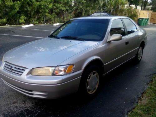 1998 toyota camry le 144k miles auto leather ext clean