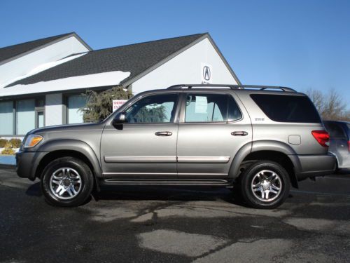 No reserve 2005 toyota sequoia sr5 4x4 4.7l v8 3rd row one owner nice!