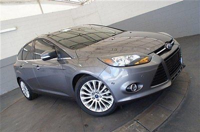 2012 ford focus titanium edition-navigation-leather-keyless start-clean carfax