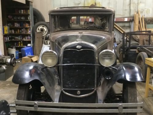 Ford model a 1931 4 door slant windshield