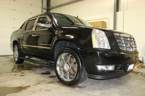 2007 escalade ext. black/black loaded. clean &amp; maintained *** low reserve***