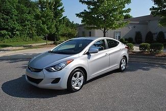 2013 elantra gls sliver/gry 5 spd manual 1600 miles like new in &amp; out no reserve