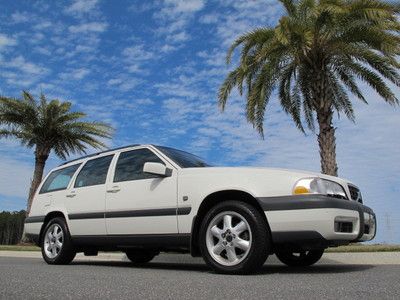 Volvo v70 xc se awd cross country super clean ready for the road