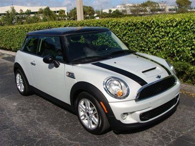 2011 mini cooper s,warranty,1-owner,sporty,carfax certified,well kept,no reserve