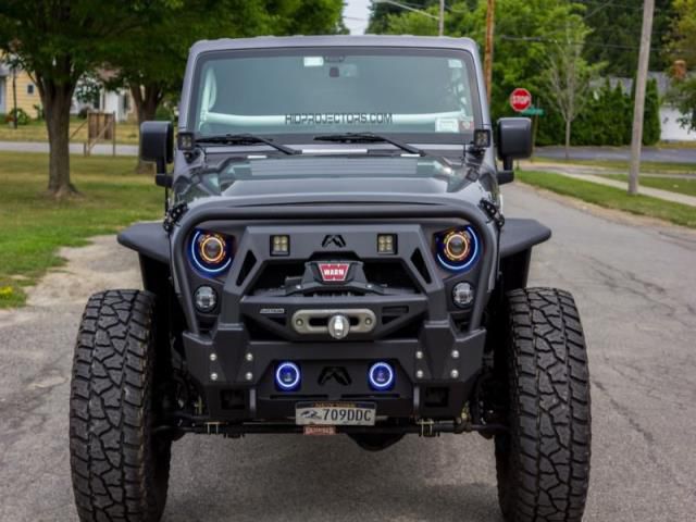 Jeep: wrangler unlimited rubicon sport utility 4-d