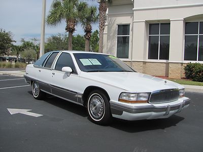 One owner florida 1994 buick roadmaster limited only 38k actual miles!! no rust!
